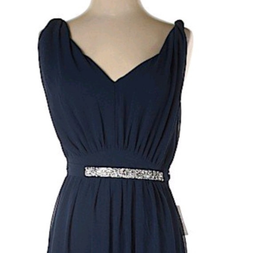 Express Gown - Picture 2 of 3